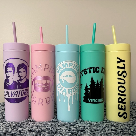 Mystic Falls Tumbler 🩸 - Picture 4 of 7